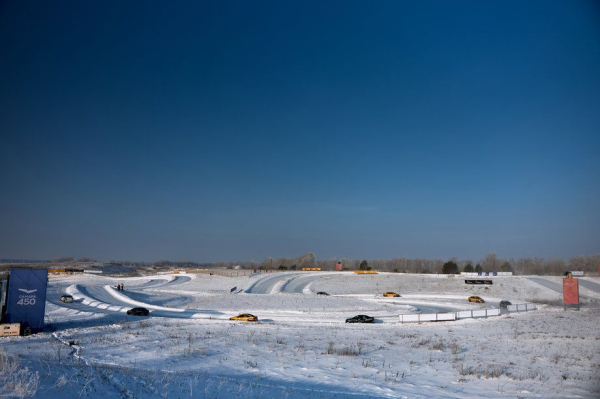 Гонка чемпионов — 2026 в Сосновке: победа Брагина над Саниным, уши Цареградцева, Петров и шины, новая Lada Vesta Гонка чемпионов — 2026 в Сосновке: победа Брагина над Саниным, уши Цареградцева, Петров и шины, новая Lada Vesta