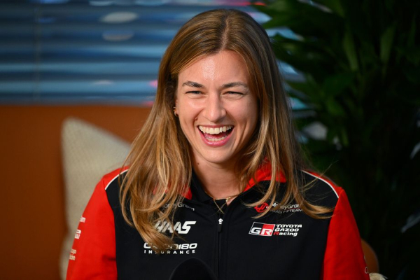 Шестой поворот трассы Альберт-парк переименуют в честь гоночного инженера Хааса Лауры Мюллер и Ханны Шмитц из Ред Булл