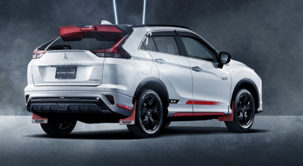 Mitsubishi Ralliart: всё ещё только декор, зато линейку пополнил паркетник ASX Mitsubishi Ralliart: всё ещё только декор, зато линейку пополнил паркетник ASX