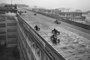 Трасса на крыше здания: история знаменитого завода Fiat в Линготто