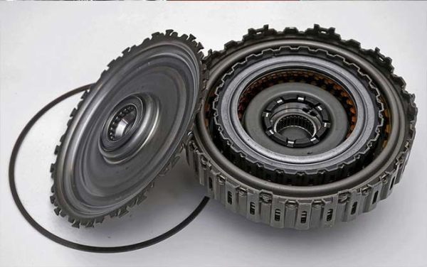 Как отличить и что лучше ДСГ или автомат