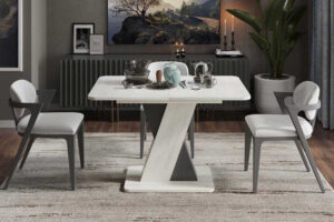 Обеденный стол со встроенными ящиками и полками: функциональные решения для хранения