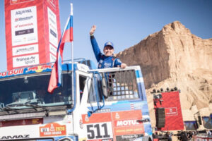 Интервью с гонщиком КАМАЗ-мастер Андреем Каргиновым — победы на Дакаре, финиш на трёх колёсах, чем сейчас занимается, биография