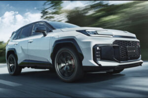 Toyota RAV4: подзаряжаемый гибрид в Японии и Wildlander в Китае