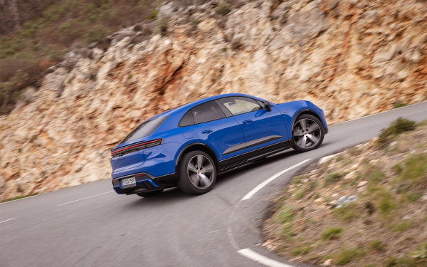 
            Первый обзор нового Porsche Macan GTS. Он понравится не всем
        