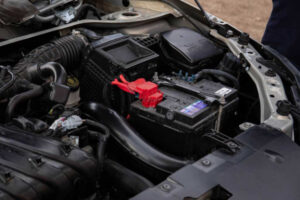 Как устроен автомобильный аккумулятор