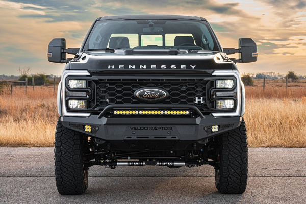 Hennessey VelociRaptor 1200 F-250: дизельный гигант к юбилею независимости Америки