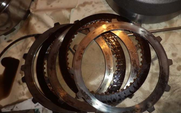 АКПП сбрасывает и не переключает передачи: причины и диагностика АКПП сбрасывает и не переключает передачи: причины и диагностика