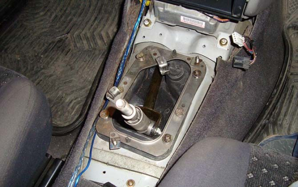 Как заменить АКПП на МКПП в своем гараже Как заменить АКПП на МКПП в своем гараже