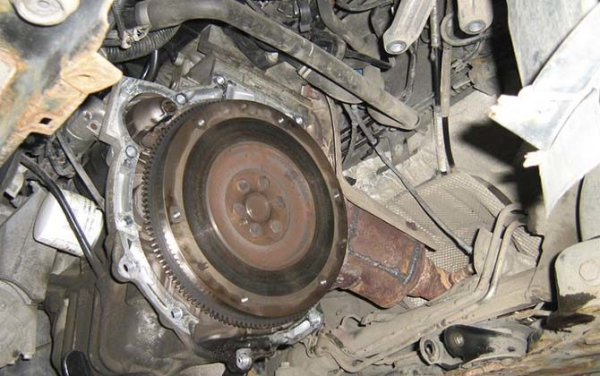 Как заменить АКПП на МКПП в своем гараже Как заменить АКПП на МКПП в своем гараже