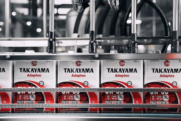 Takayama укрепила лидерство среди японских брендов моторных масел в России