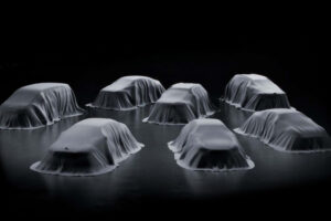 Mercedes-Benz анонсировал десятки новинок. Список премьер