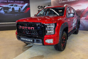 Каскад премьер, экспорт BMW в Россию и клон Toyota RAV4. Итоги недели