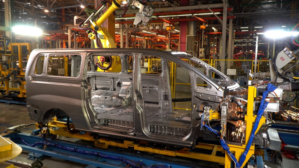 Микроавтобус Sollers SF1: налажено производство полного цикла Микроавтобус Sollers SF1: налажено производство полного цикла