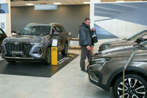 Цены новых автомобилей в России стали одними из самых высоких в мире