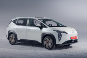 Яндекс представил свой первый автомобиль UMO 5