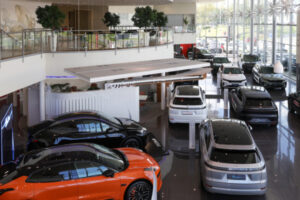 Названы регионы России, где выгоднее всего покупать подержанные машины