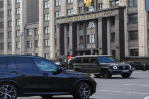 В Госдуму внесут законопроект о налоге на покупку дорогих машин