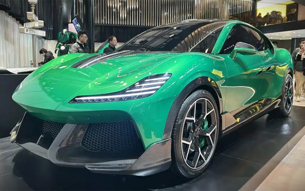 Каскад премьер, сокращение «китайцев» и провал Porsche. Главное за неделю
Каскад премьер, сокращение «китайцев» и провал Porsche. Главное за неделю