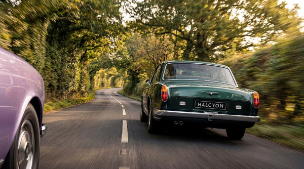Рестомод Halcyon Great Eight на базе Rolls-Royce Corniche в стиле викторианской Англии