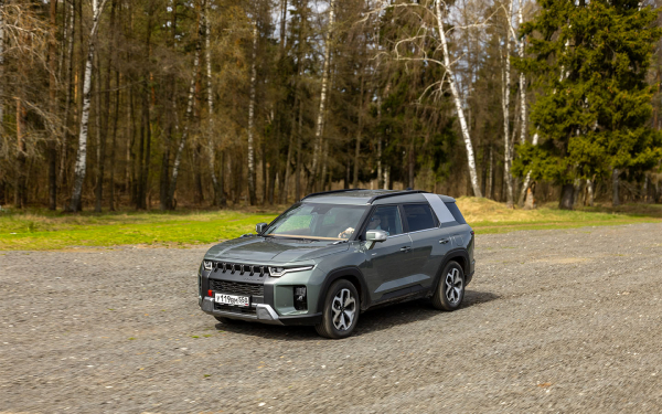 
            Битва континентов. Мы сравнили Geely Monjaro и KGM Torres
        