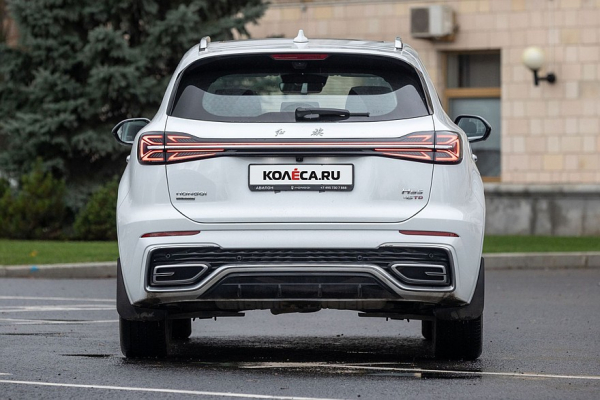 Семь причин купить Hongqi HS5