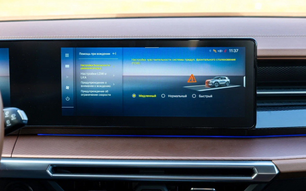 
            Битва континентов. Мы сравнили Geely Monjaro и KGM Torres
        