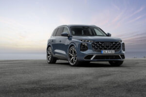 Представлен Audi Q7 нового поколения. Он запоминает места для парковки