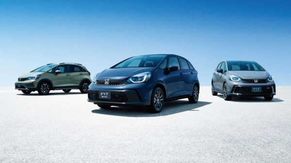 Honda Fit посвежела к 25-летнему юбилею Honda Fit посвежела к 25-летнему юбилею