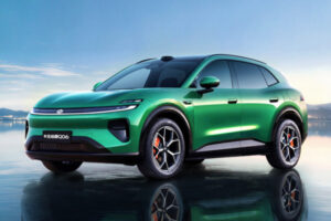 Changan представил электрифицированный кроссовер Qiyuan Q06