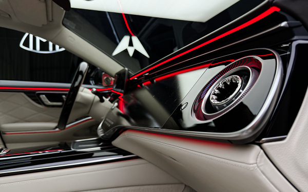 Дворецкий в придачу к машине. Первое знакомство с новым Maybach S-Class
Дворецкий в придачу к машине. Первое знакомство с новым Maybach S-Class