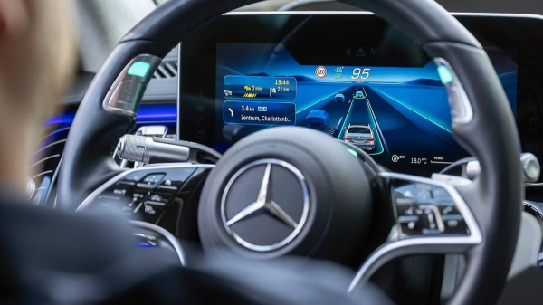 Власти Китая ужесточают правила для беспилотных автомобилей Власти Китая ужесточают правила для беспилотных автомобилей