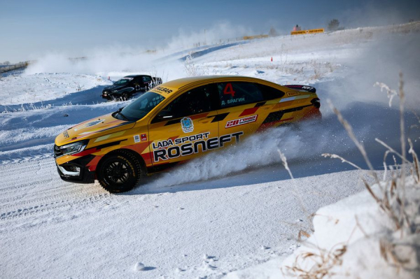 Гонка чемпионов — 2026 в Сосновке: победа Брагина над Саниным, уши Цареградцева, Петров и шины, новая Lada Vesta Гонка чемпионов — 2026 в Сосновке: победа Брагина над Саниным, уши Цареградцева, Петров и шины, новая Lada Vesta