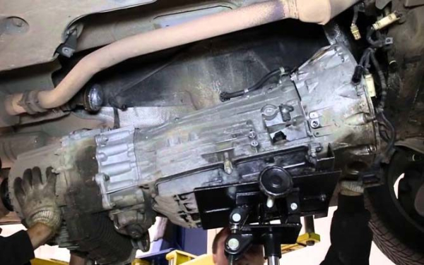 Как снять и установить АКПП Как снять и установить АКПП