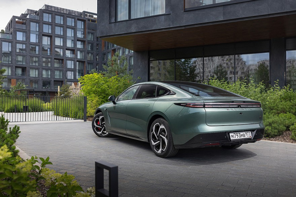 7 причин купить Exlantix ES