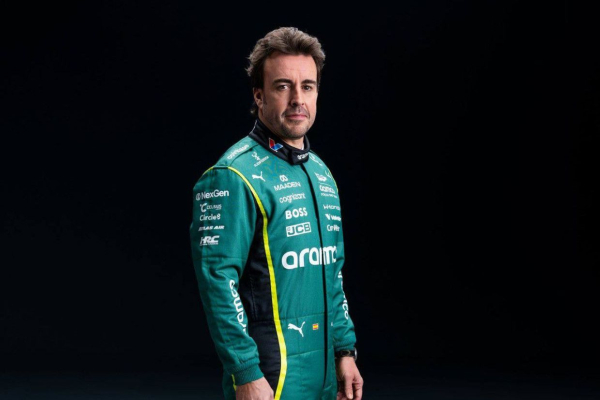 Презентация команды Формулы-1 Астон Мартин перед сезоном-2026 &mdash; новая ливрея, фотографии, онлайн-трансляция, цитаты