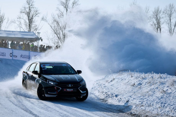 Гонка чемпионов — 2026 в Сосновке: победа Брагина над Саниным, уши Цареградцева, Петров и шины, новая Lada Vesta Гонка чемпионов — 2026 в Сосновке: победа Брагина над Саниным, уши Цареградцева, Петров и шины, новая Lada Vesta