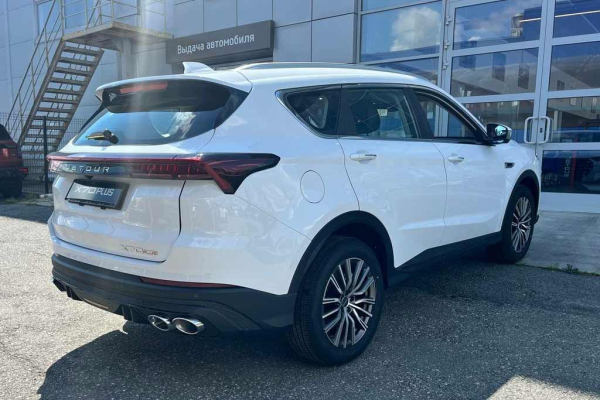 JETOUR: китайский премиум-класс, завоевывающий Россию