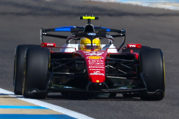 Три новинки Феррари на зимних тестах Формулы-1: пластина у выхлопа, крутящееся заднее антркрыло и маленькая турбина для стартов Три новинки Феррари на зимних тестах Формулы-1: пластина у выхлопа, крутящееся заднее антркрыло и маленькая турбина для стартов