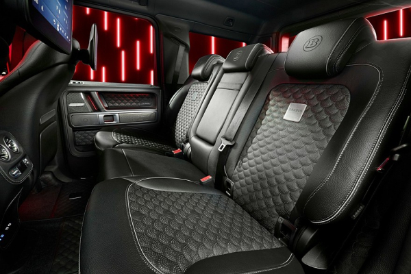 Новый Brabus 900 Rocket Edition дебютировал на очень крутых ностальгических колёсах