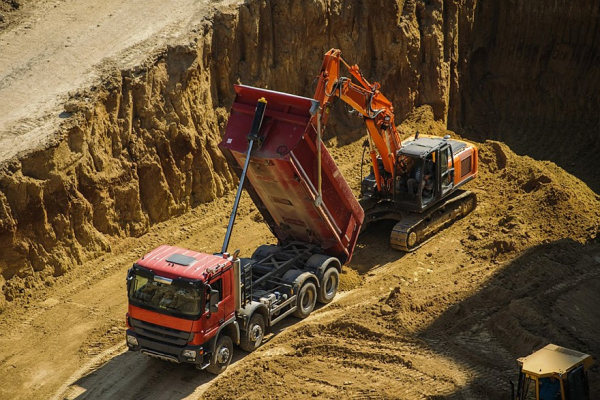 Как автолюбителям и бизнесу выбрать качественные смазочные материалы