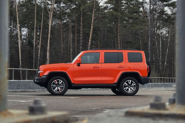 Старая внешность, новые колёса и никакого дизеля: тест-драйв обновлённого Tank 300