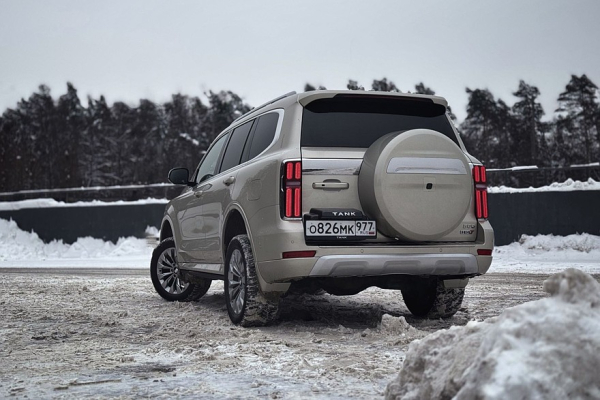 Танк на батарейках: тест-драйв Tank 500 Hi-Charge Танк на батарейках: тест-драйв Tank 500 Hi-Charge