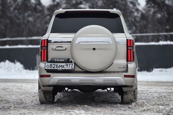 Танк на батарейках: тест-драйв Tank 500 Hi-Charge Танк на батарейках: тест-драйв Tank 500 Hi-Charge